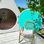 Eco Retreat For 8 People Case de vacanță *