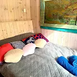 Case de vacanță Eco Retreat For 8 People