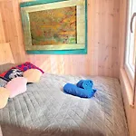 Eco Retreat For 8 People Case de vacanță *