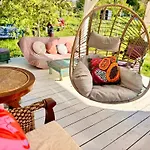 Case de vacanță Eco Retreat For 8 People *
