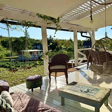 Eco Retreat For 8 People Ferienhaus Kisapati