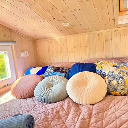 Eco Retreat For 8 People Kisapati