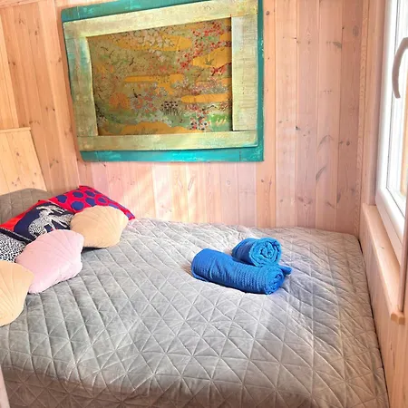 Eco Retreat For 8 People Ferienhaus *